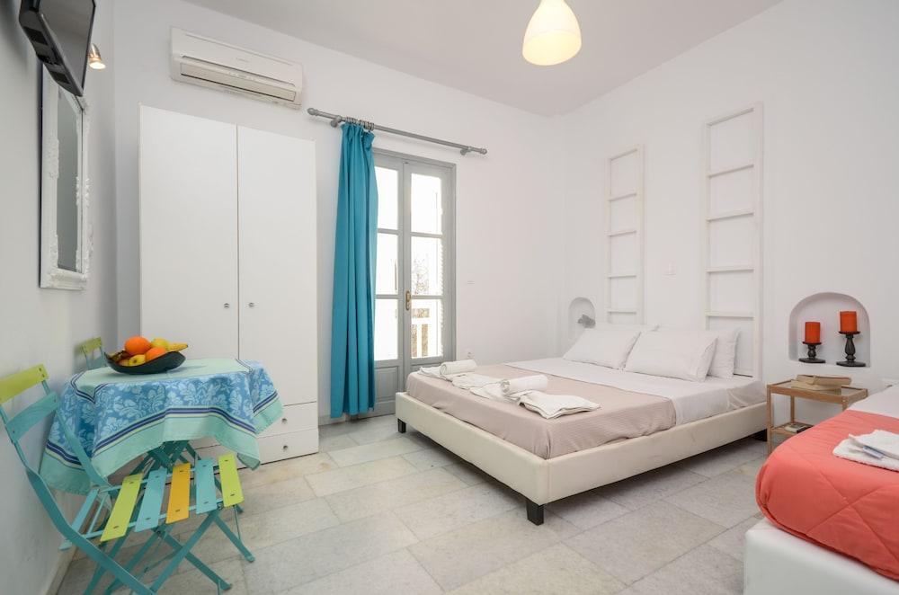 Depis Suites Naxos City 外观 照片