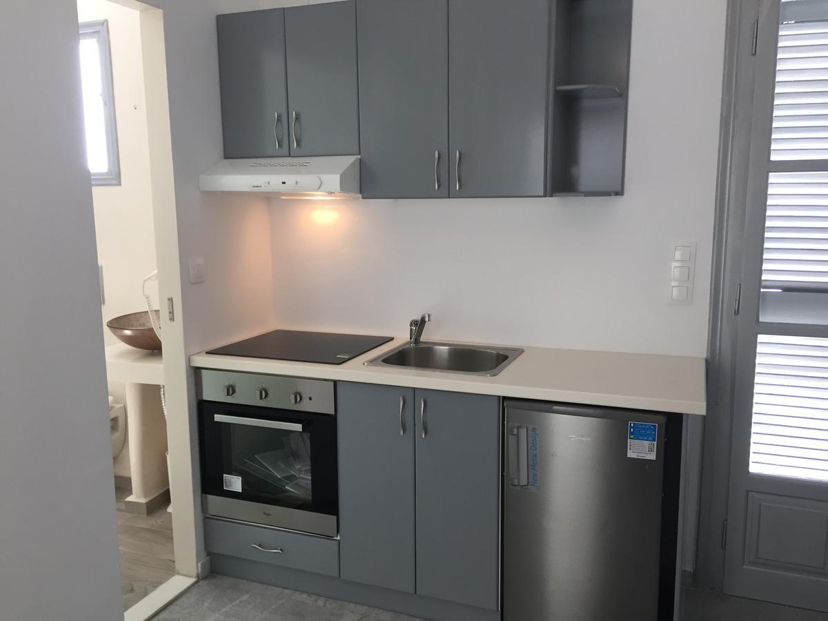Depis Suites Naxos City 外观 照片