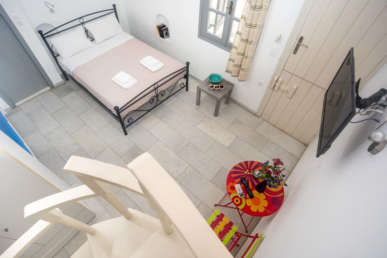 Depis Suites Naxos City 外观 照片