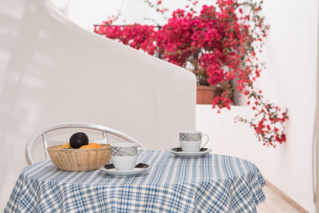 Depis Suites Naxos City 外观 照片