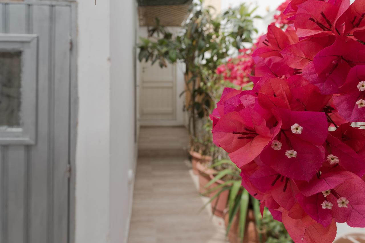 Depis Suites Naxos City 外观 照片