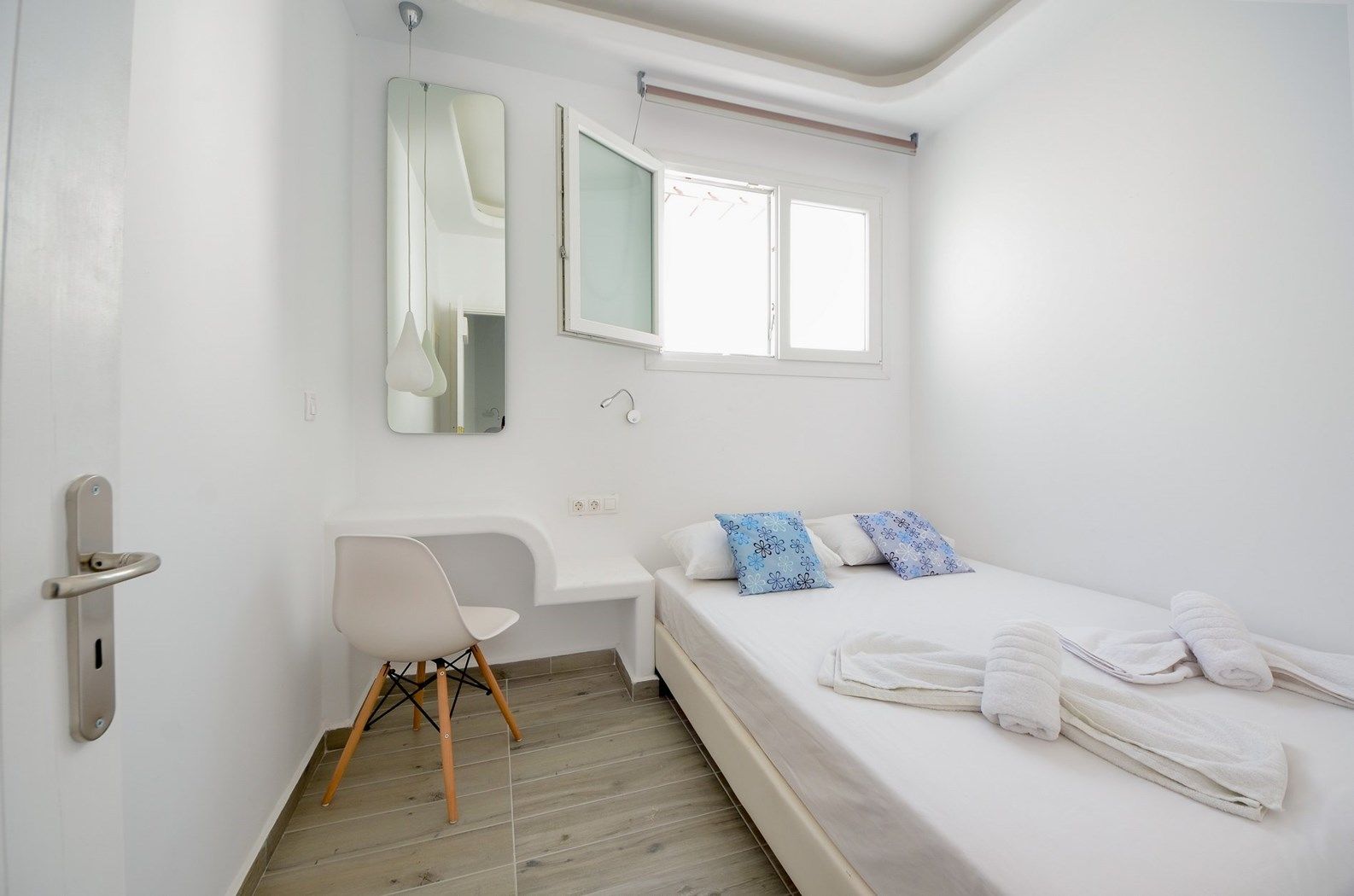 Depis Suites Naxos City 外观 照片